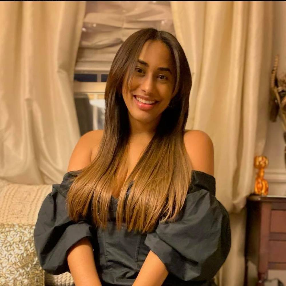 Meet your Posher, Crystal